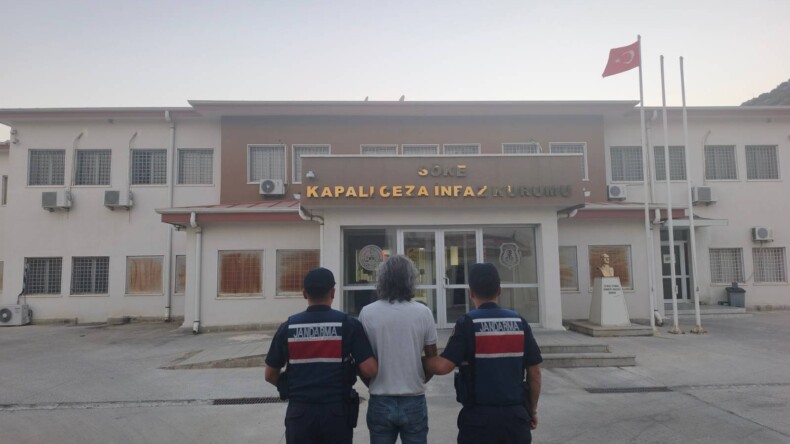Kuşadası’nda uyuşturucu operasyonu: 3 şüpheliden 2’si tutuklandı